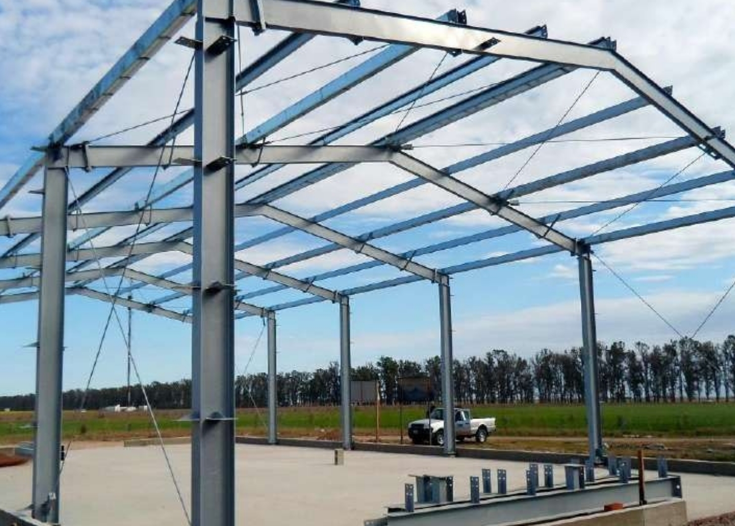 Estructura metálica comercial