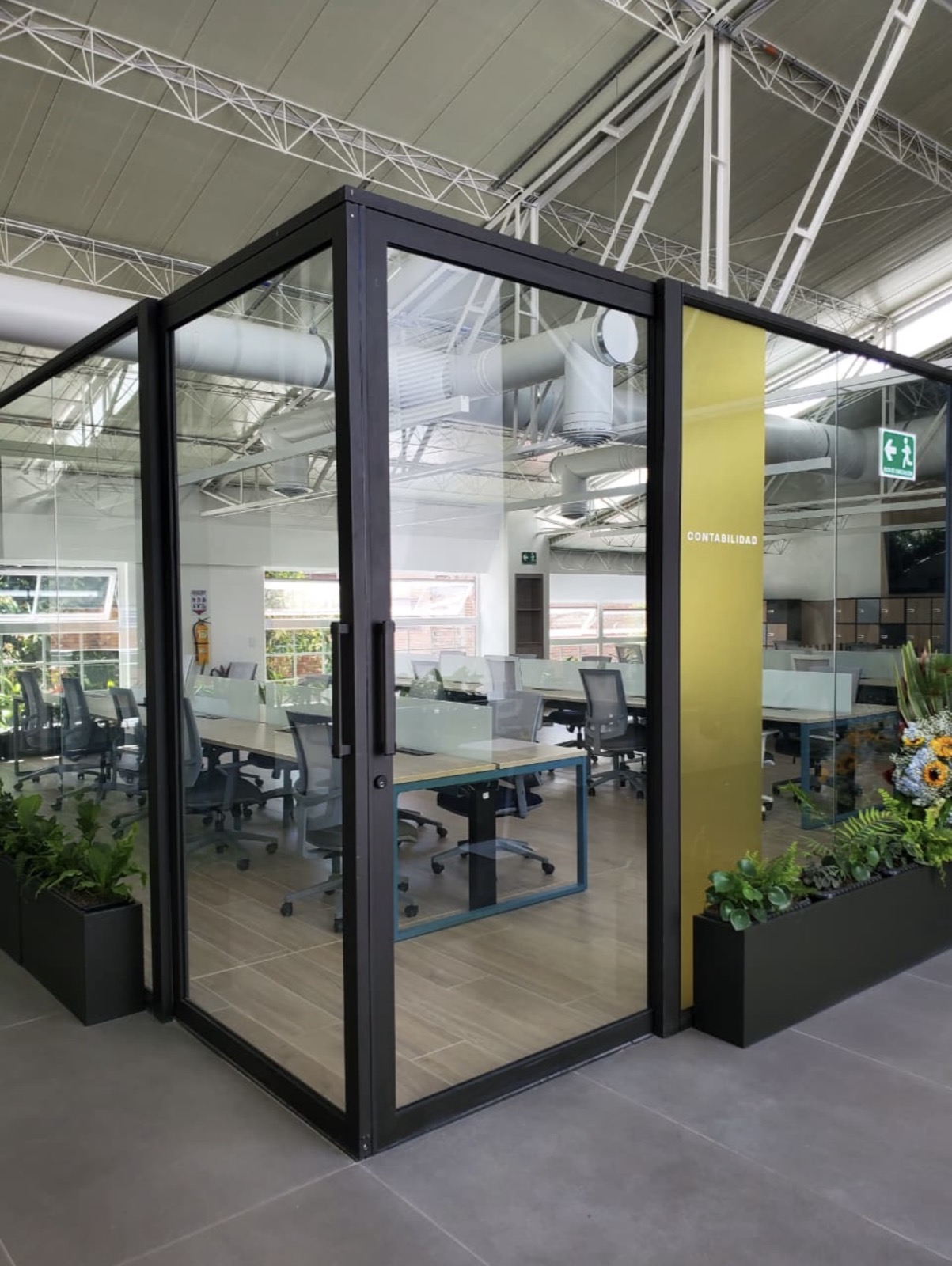 Mobiliario Comercial - imagen 6