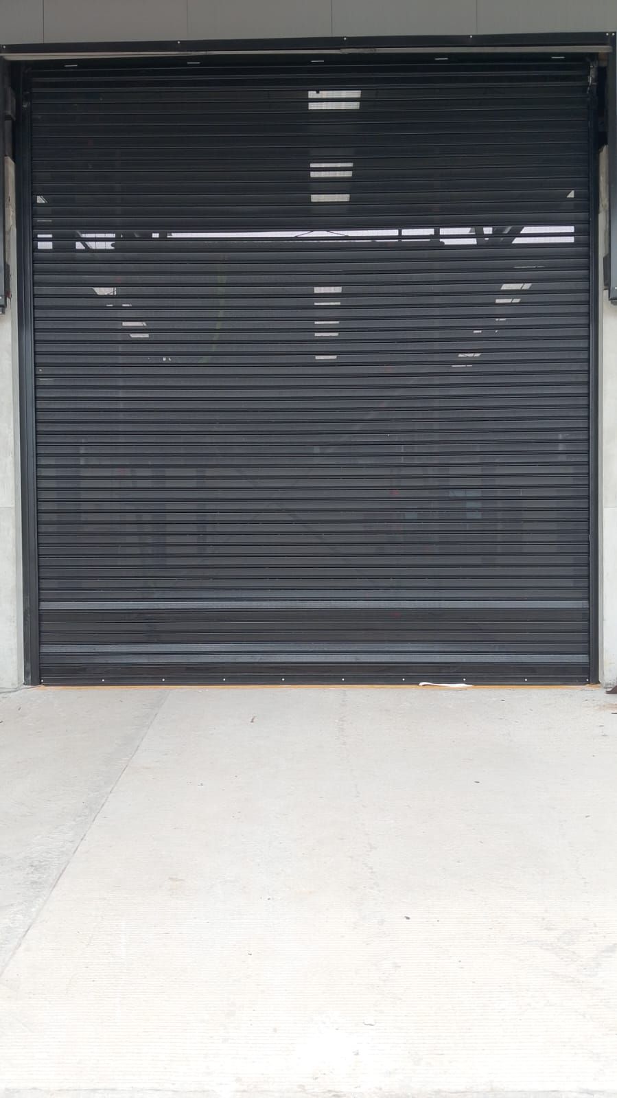 Puertas Industriales y Roll-Up